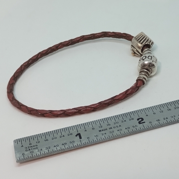 * Pandora red leather bracelet with 14k Gold & 925 cupcake charm - Picture 6 of 6